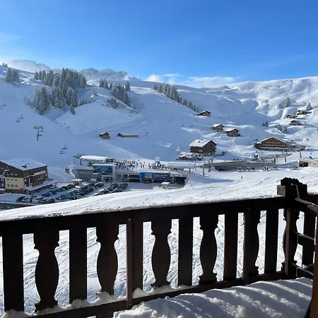 Chalet Les Rhodos Appartement Le Yeti Apartment