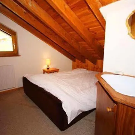 Apartment Chalet Les Rhodos Appartement Le Yeti *